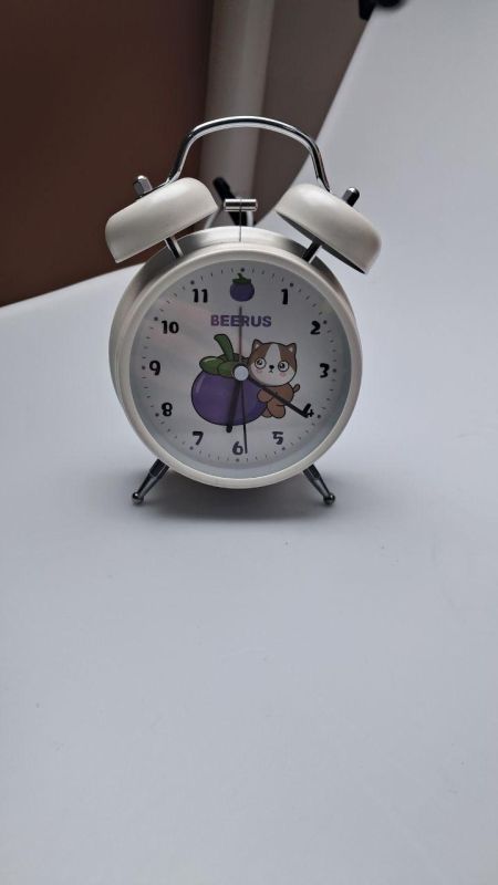 Часы будильник Clock детские, настольные часы с будильником Белый