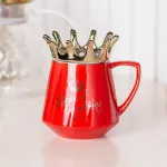 Чашка керамічна 400 мл Queen of Everything з кришкою та ложкою Червоний (HPCYM0752R)