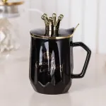 Чашка керамічна 400 мл Queen of Everything з кришкою та ложкою Чорний (HPCYM0863B)