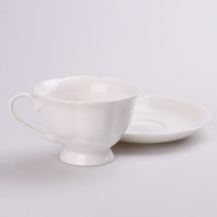 Чашка чайная из фарфора 200 мл с фарфоровым блюдцем (HP614) - изображение 3