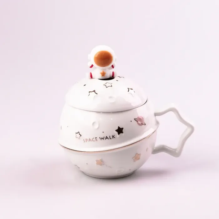 Чашка керамическая 400 мл Астронавт с крышкой и ложкой Белый (HPCY8282W) - изображение 1