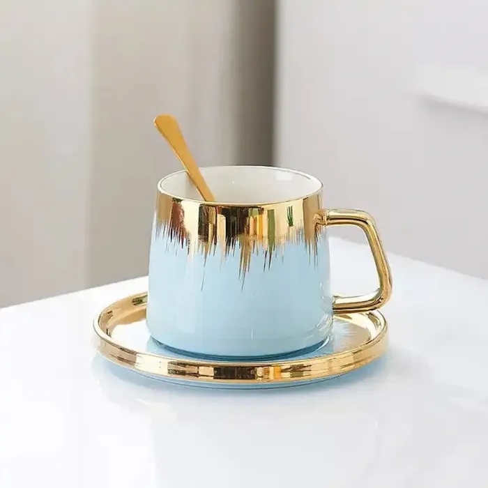 Чашка керамическая 350 мл с блюдцем и ложкой (HPCYM0857BL) - изображение 1