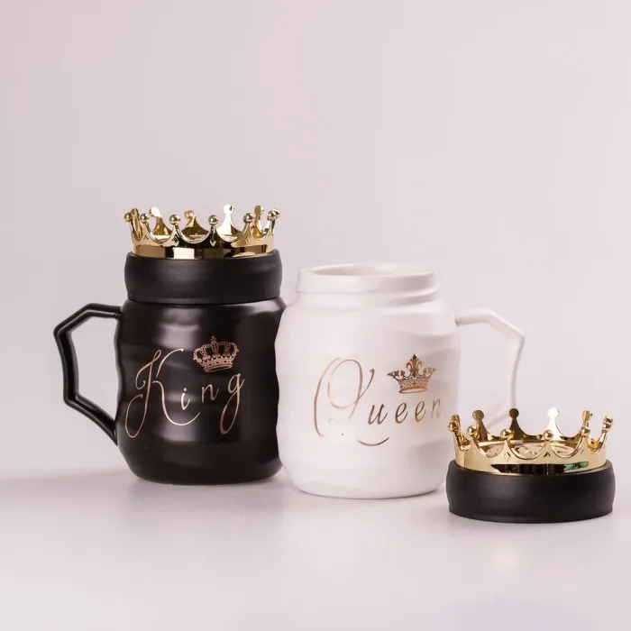 Набор керамических кружок 450 мл Queen&King с крышкой 2 штуки (HPCYYDX1291) - изображение 3