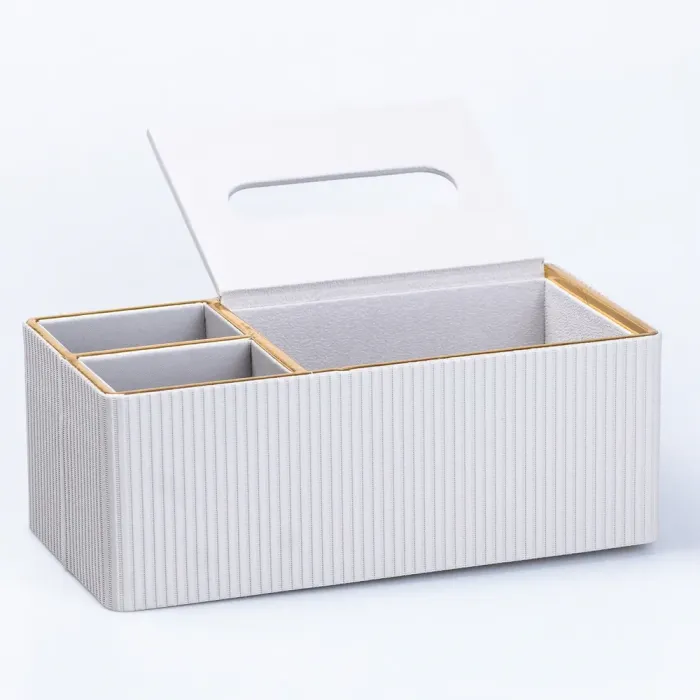 Салфетка на стол с двумя дополнительными отделениями. - изображение 1