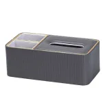 Салфетка на стол с двумя дополнительными отделениями.