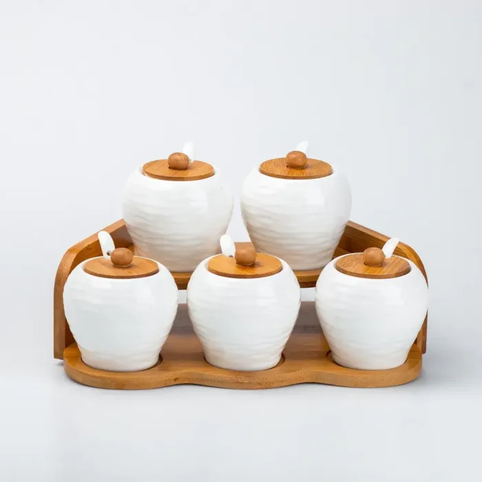 Набор для специй с сервировочными ложками и крышками на деревянной подставке 5 шт. (HP262) - изображение 1