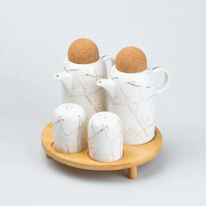 Набор перечниц и графинов для масла на деревянной подставке 4 предмета (HP275) - изображение 4