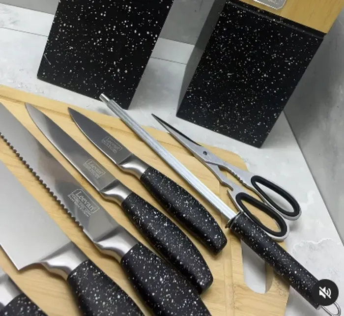 Набір кухонних ножів 5 штук ножиці мусат на підставці Чорний (HP27479B) - зображення 9