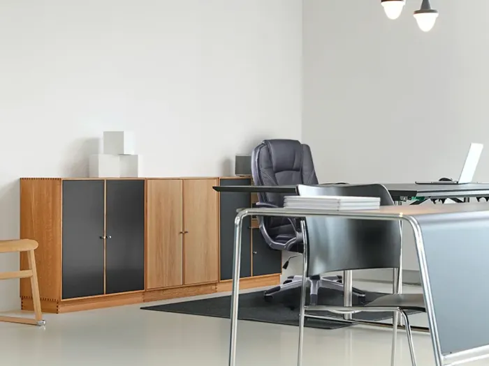 Ергономічне комп'ютерне крісло, офісне з еко-шкіри, Польща чорне (G271) - зображення 9