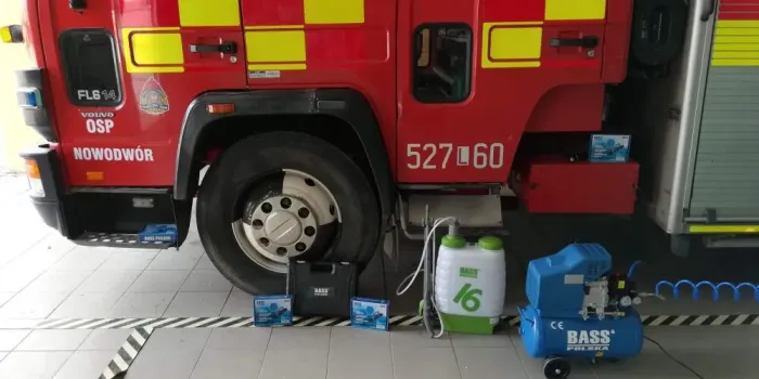 Ранцевий акумуляторний садовий обприскувач 16л Bass Polska 8616 (8616) - изображение 9