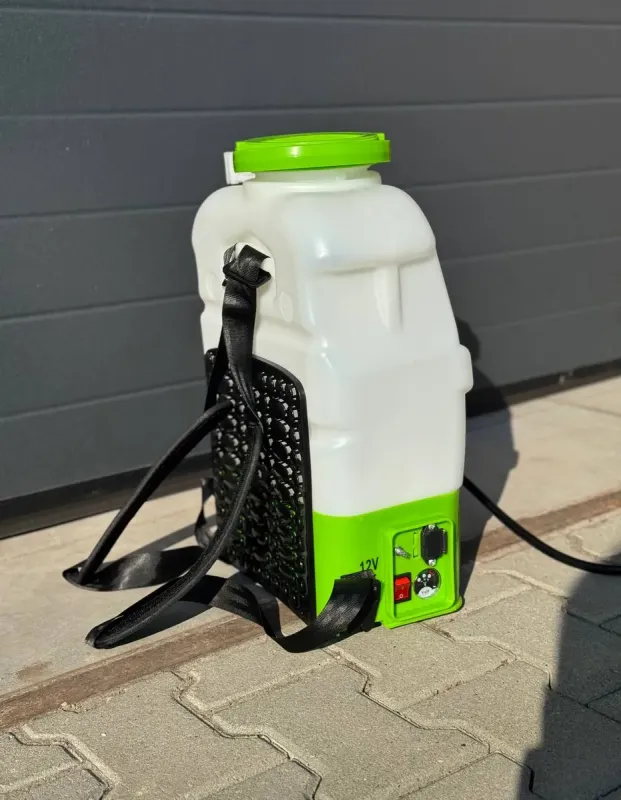 Ранцевий акумуляторний садовий обприскувач 20л Bass Polska 8620 (8620) - зображення 4