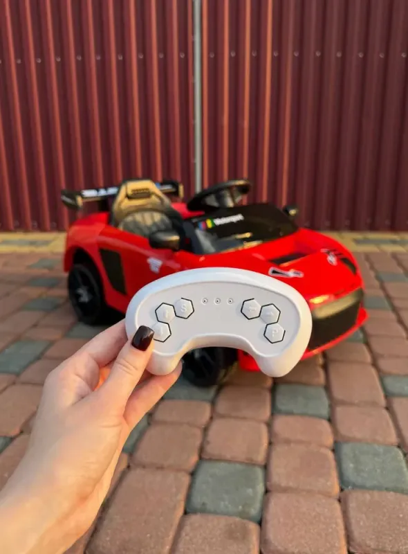 Дитячий електромобіль Cabrio 6V 5A (спойлер, пульт, LED-фари, звук, відкривні двері, педаль газу), Червоний (G538/1) - зображення 7