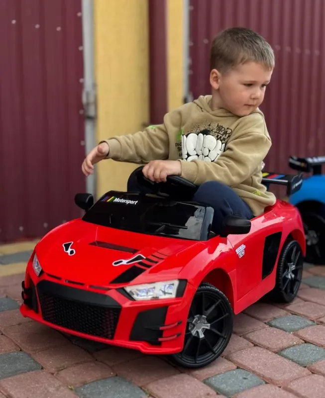 Дитячий електромобіль Cabrio 6V 5A (спойлер, пульт, LED-фари, звук, відкривні двері, педаль газу), Червоний (G538/1) - зображення 8