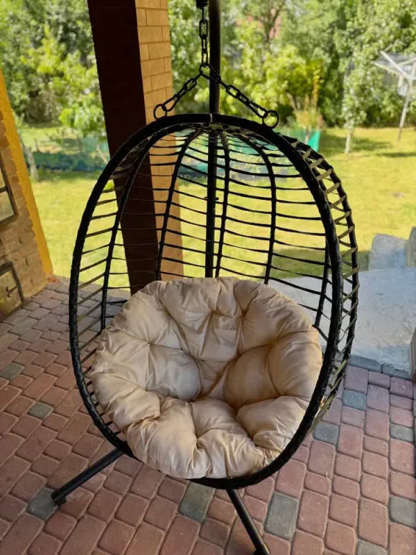 Підвісне садове крісло гойдалка (кокон / гніздо) SAN VITO з м'якою бежевою подушкою, Чорний (G2000) - изображение 10