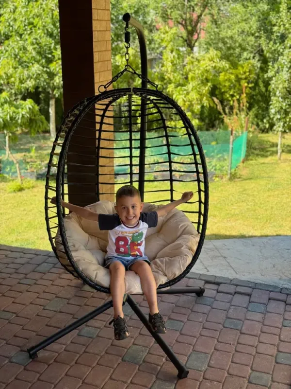 Підвісне садове крісло гойдалка (кокон / гніздо) SAN VITO з м'якою бежевою подушкою, Чорний (G2000) - изображение 7