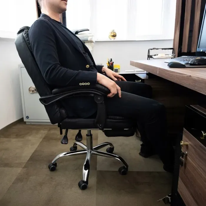 Офісне комп'ютерне крісло Primaveo з підніжкою | Еко-шкіра, Чорне (G1137) - изображение 4