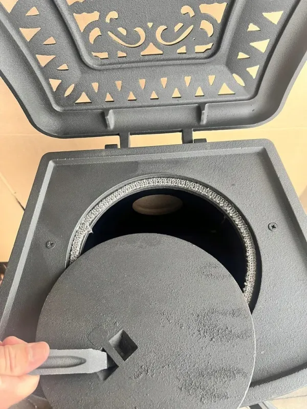 Чавунна піч-камін "Koza" Ingrid Ambra 9 кВт (дровʼяна) обігрів - до 100 м², Чорна (G1009) - зображення 6