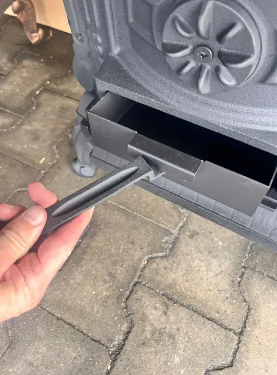 Чавунна піч-камін "Koza" Ingrid Ambra 9 кВт (дровʼяна) обігрів - до 100 м², Чорна (G1009) - зображення 9