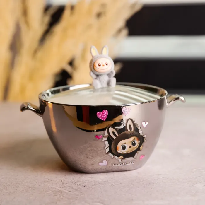 Бульйонниця порцелянова Labubu з кришкою та ручками 800 (мл) Ø15 (см) дитяча тарілка для супу та локшини Сріблястий з сірим FM-34A (FM-34A) - зображення 2