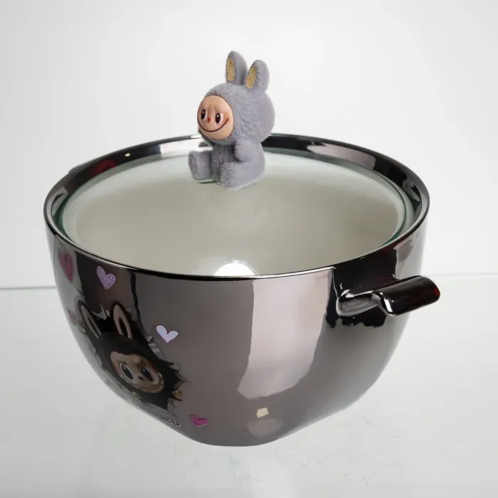 Бульйонниця порцелянова Labubu з кришкою та ручками 800 (мл) Ø15 (см) дитяча тарілка для супу та локшини Сріблястий з сірим FM-34A (FM-34A) - зображення 4