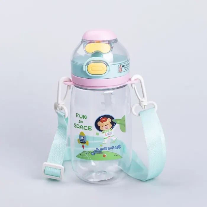 Пляшка для води дитяча 550 мл з ремінцем і трубочкою для спорту та школи 20 см Зелена (HP-14-45GR) - изображение 1