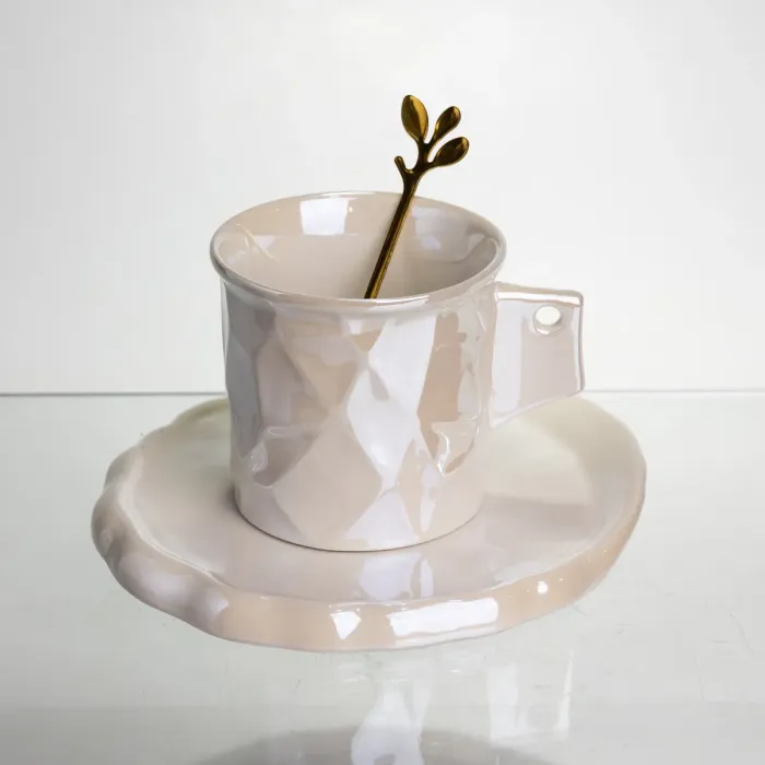 Чашка порцелянова для кави 200 (мл) з блюдцем і ложкою, гарна чашка в подарунок Білий FM-2B (FM-2B) - зображення 4