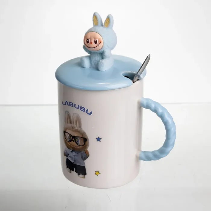 Чашка порцелянова з кришкою і ложкою Labubu 400 (мл) подарункова кружка прикольна чашка для дітей на подарунок Блакитний FM-35B (FM-35B) - зображення 4