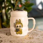 Чашка порцелянова з кришкою Labubu 400 (мл) Біла з коричневим FM-54B (FM-54B)