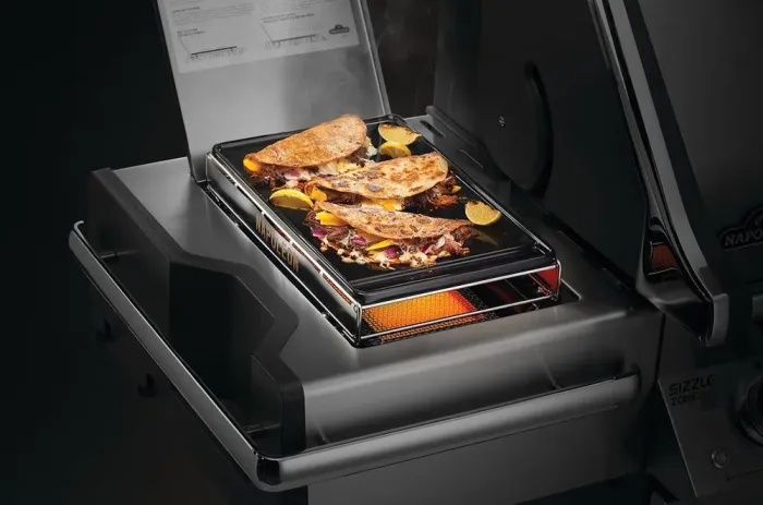 Чавунна планча для великих бічних пальників Sizzle Zone газових грилів Napoleon 56082 - изображение 6