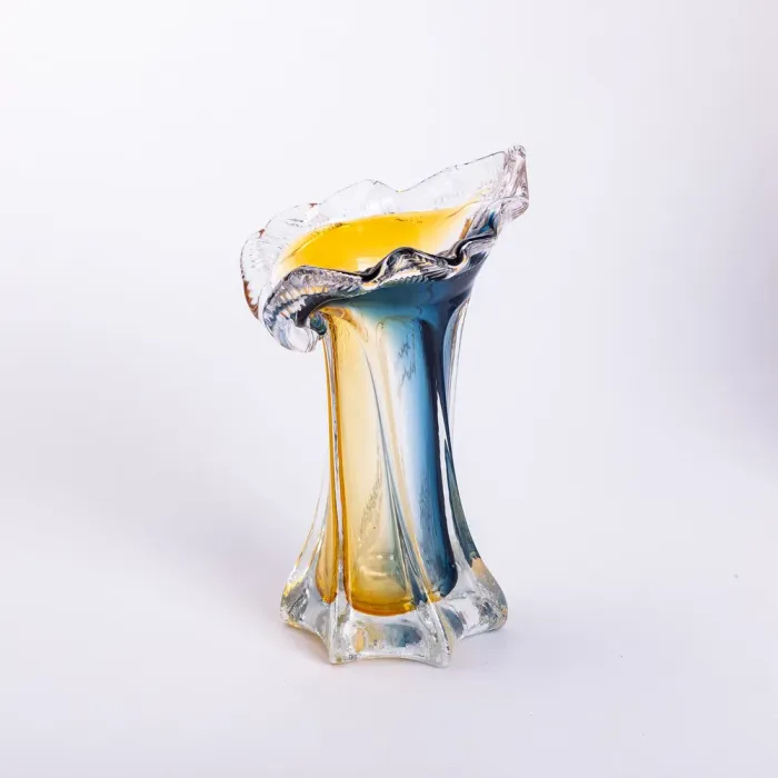 Декоративна скляна оригінальна ваза для квітів 22 см стильна фігурна ваза 200 мл Жовто-синя (HP-9-6) - зображення 2