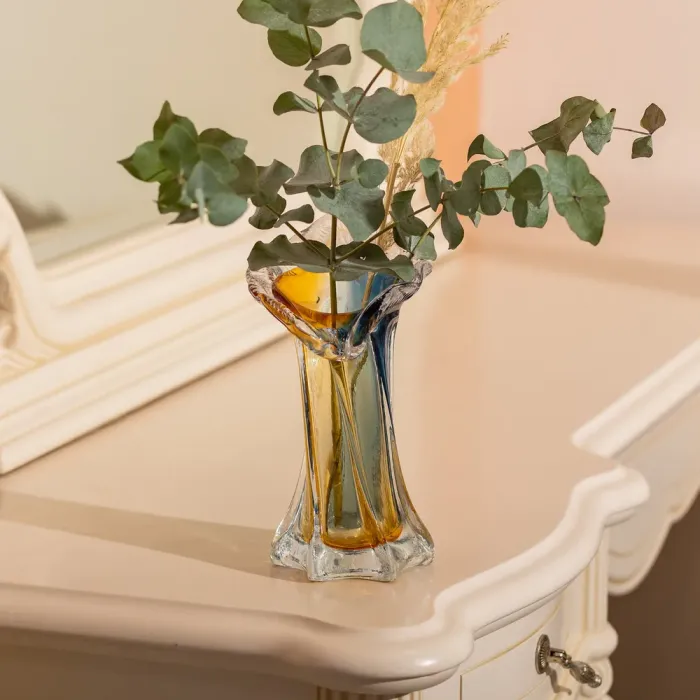 Декоративна скляна оригінальна ваза для квітів 22 см стильна фігурна ваза 200 мл Жовто-синя (HP-9-6) - зображення 5