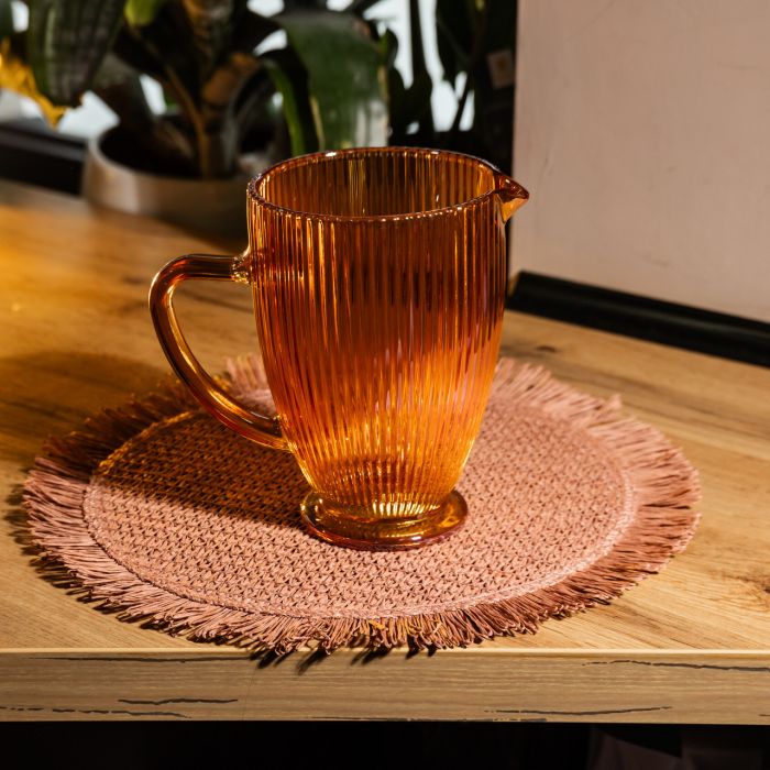 Глечик скляний для напоїв 1,2 л фігурний Бурштиновий HP-19-213 (HP-19-213) - зображення 3