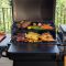 Пелетний гриль Traeger Ironwood, чорний TFB61RLGI