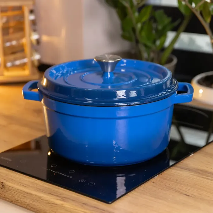Каструля чавунна 4.5 л емальована з кришкою посуд для тушкування запікання томонія кухонна Синя HP-1-19-BLUE (HP-1-19-BLUE) - зображення 7
