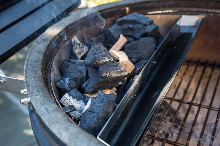 Кошик для копчення Slow and Sear Deluxe SnS для грилів 57 см (SNS-TWO) - зображення 6