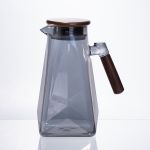 Глечик для напоїв скляний 1.8 л з бамбуковою кришкою 64486-73 (64486-73)