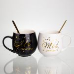 Набір парних порцелянових чашок Mr&Mis 2 (шт) по 350 (мл) чашки на подарунок з ложкою Чорний з білим FM-29 (FM-29)
