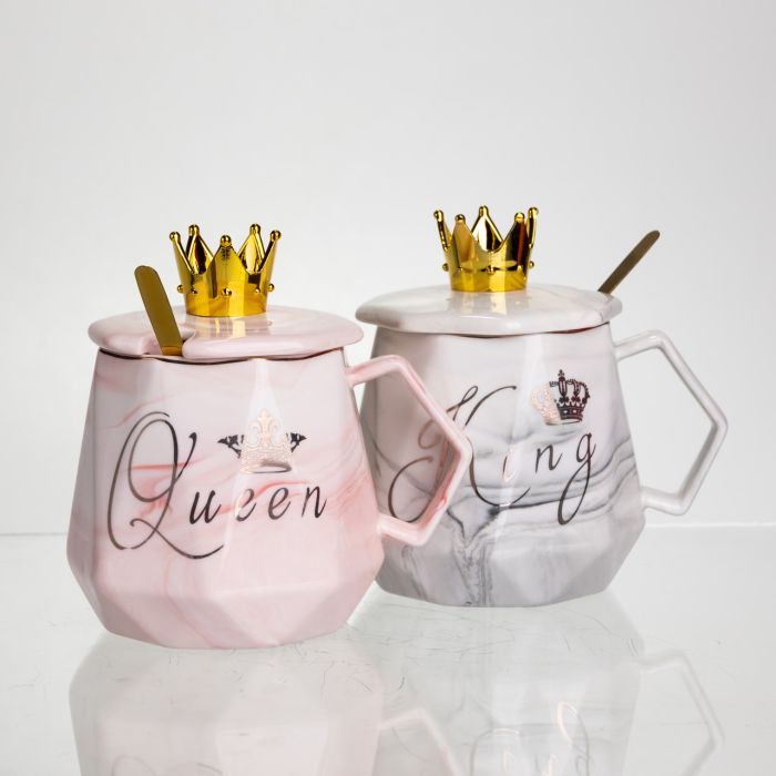 Набір парних порцелянових чашок Queen&King 2 (шт) по 400 (мл) чашки на подарунок із кришкою та ложкою FM-30 (FM-30) - зображення 4