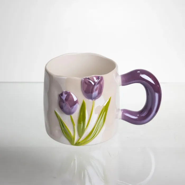 Новорічна порцелянова чашка для чаю та кави "Ніжний Тюльпан" з 3D-декором 400 мл, святкова кружка чашка на подарунок Фіолетовий FM-40C (FM-40C) - зображення 2