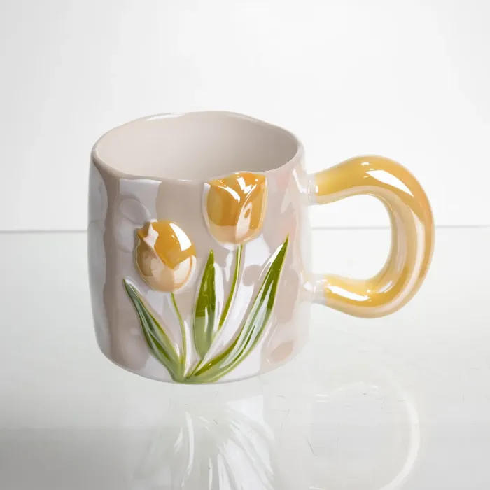 Новорічна порцелянова чашка для чаю та кави "Ніжний Тюльпан" з 3D-декором 400 мл, святкова кружка чашка на подарунок Помаранчевий FM-40B (FM-40B) - зображення 3