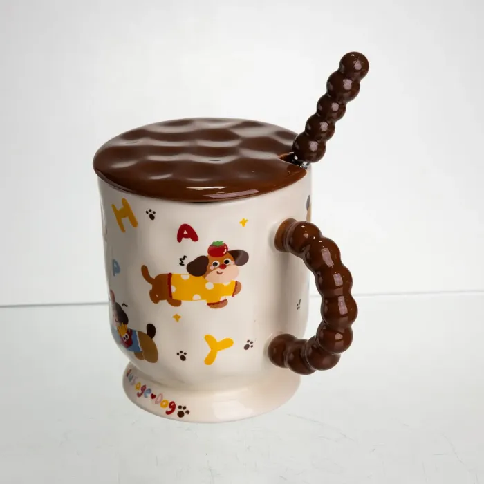 Новорічна порцелянова чашка "Весела Такса" з кришкою та ложкою 400 мл, Святкова кружка чашка для дітей на подарунок FM-17B (FM-17B) - зображення 4