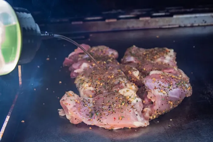 Планча з нержавіючої сталі для газових грилів Napoleon Rogue 525/Prestige/Pro/700 Series 56094 - зображення 6