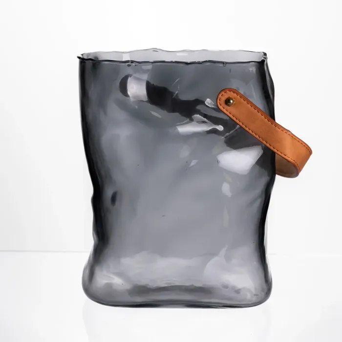 Подарункова скляна ваза сумочка з ручкою 18×9×25 (см) декоративна Сірий HP-19-157-2 (HP-19-157-2) - зображення 1