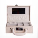 Скринька для прикрас з еко шкіри 2 яруси з кодовим замком Бежевий HP-5-24BE (HP-5-24BE)