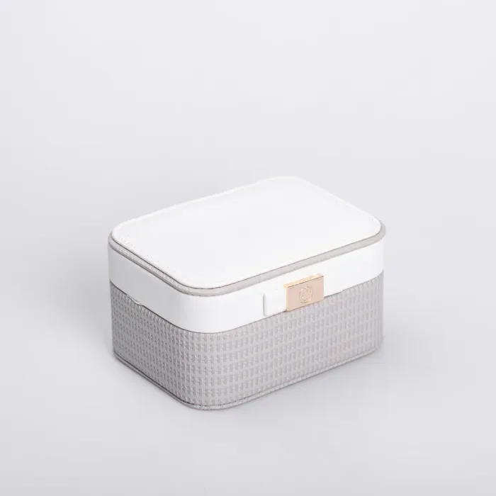 Скринька для прикрас з еко шкіри 15.5×11.5×8.5 ​​органайзер для ювелірних виробів (HP-5-37BE) - изображение 1