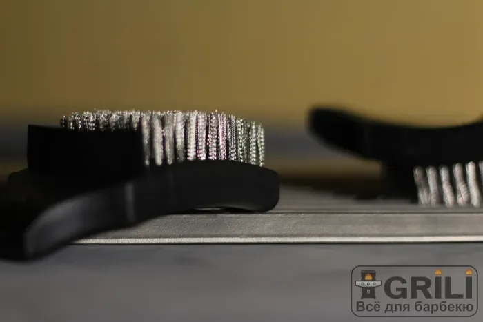 Змінні голівки 2 шт. для щітки Broil King 64015 - изображение 6