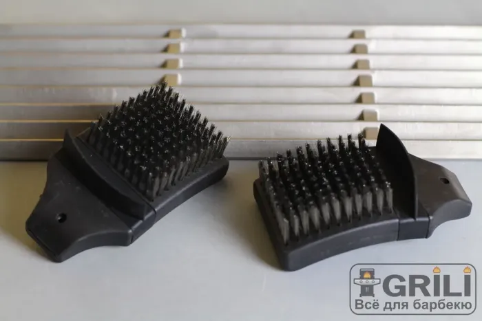 Змінні голівки 2 шт. для щітки Broil King 64015 - изображение 7