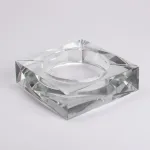 Скляна попільничка для сигарет 13х13х4 см попільничка квадратна настільна (HP-4-132)