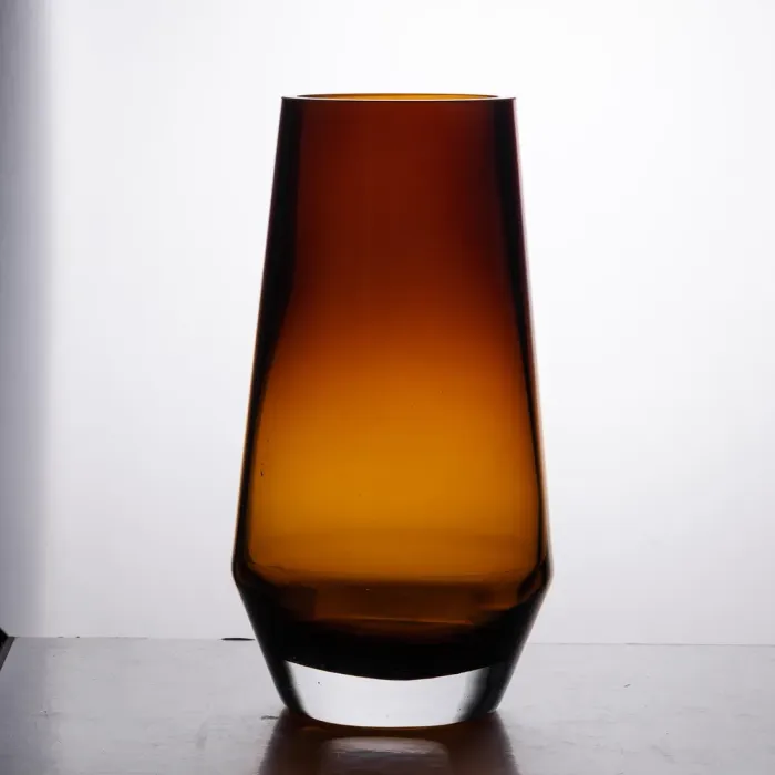 Ваза для квітів скляна 26 см скляна з кольорового скла 2.2 л Коричнева (HP-10-27) - изображение 2