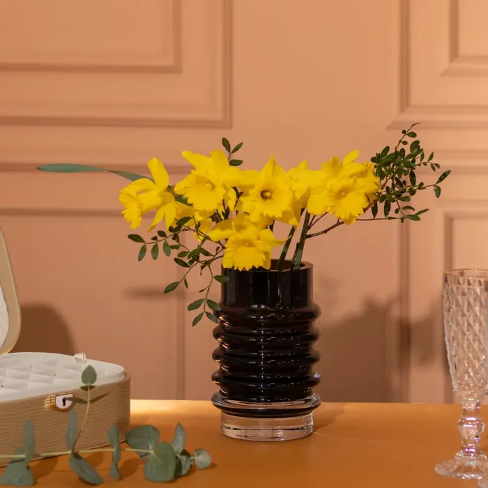 Ваза скляна декоративна 18 см у скандинавському стилі для квітів та інтер'єру 900 мл Чорна (HP-10-22) - изображение 3